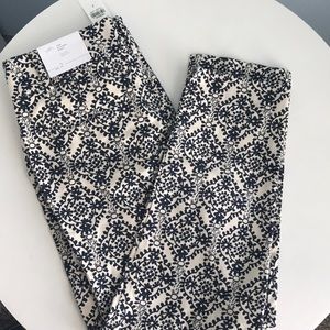 Ann Taylor LOFT size 2 Cropped Marisa Fit Pant